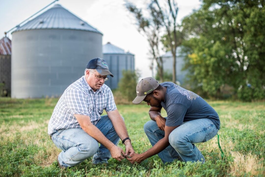 State Leaders Set Aside Differences to Support Land Access