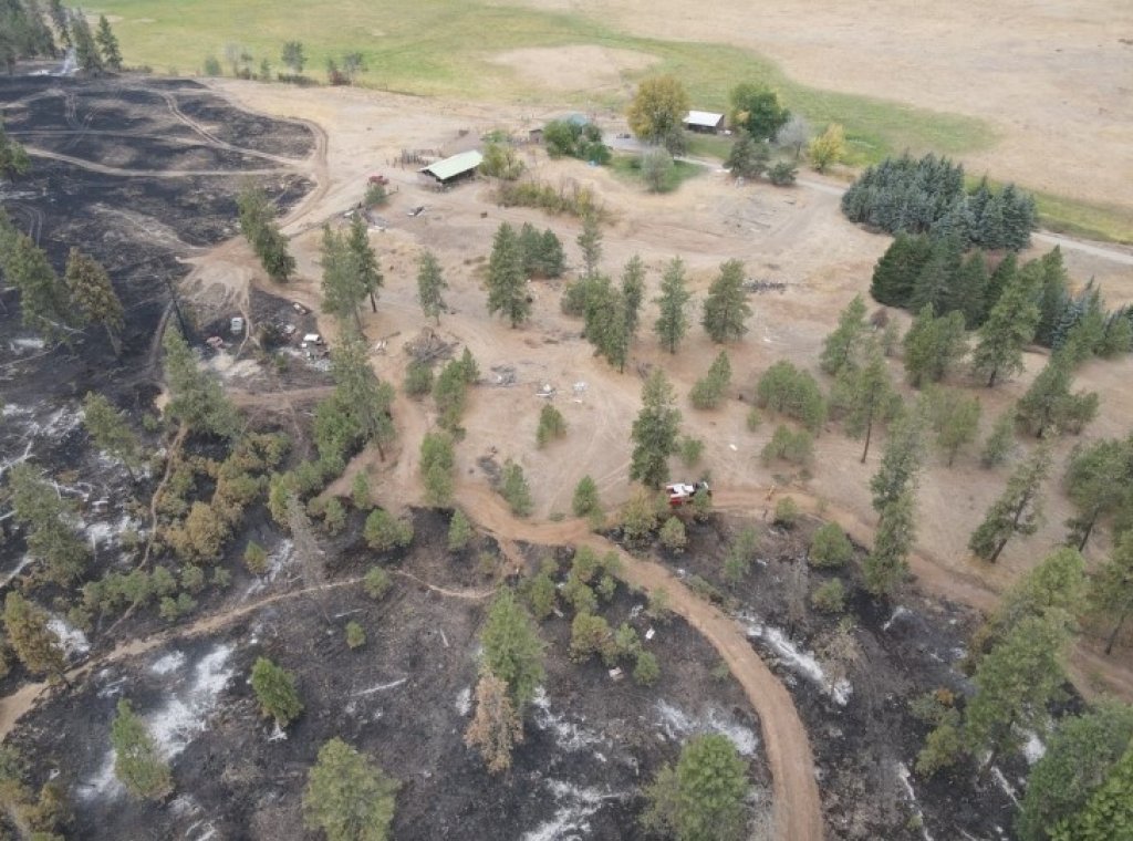 An aerial view of the Gray Fire (2023) in proximity to Lazy R Ranch.